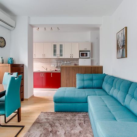 Apartments Lora 13.Jula, 15 Budva Exterior foto