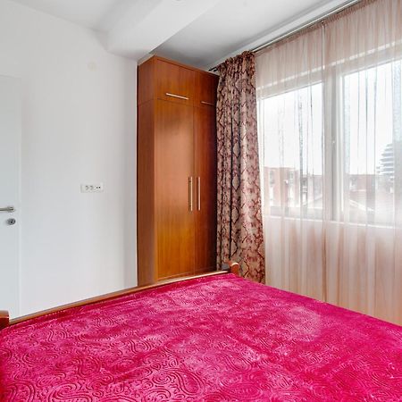 Apartments Lora 13.Jula, 15 Budva Exterior foto